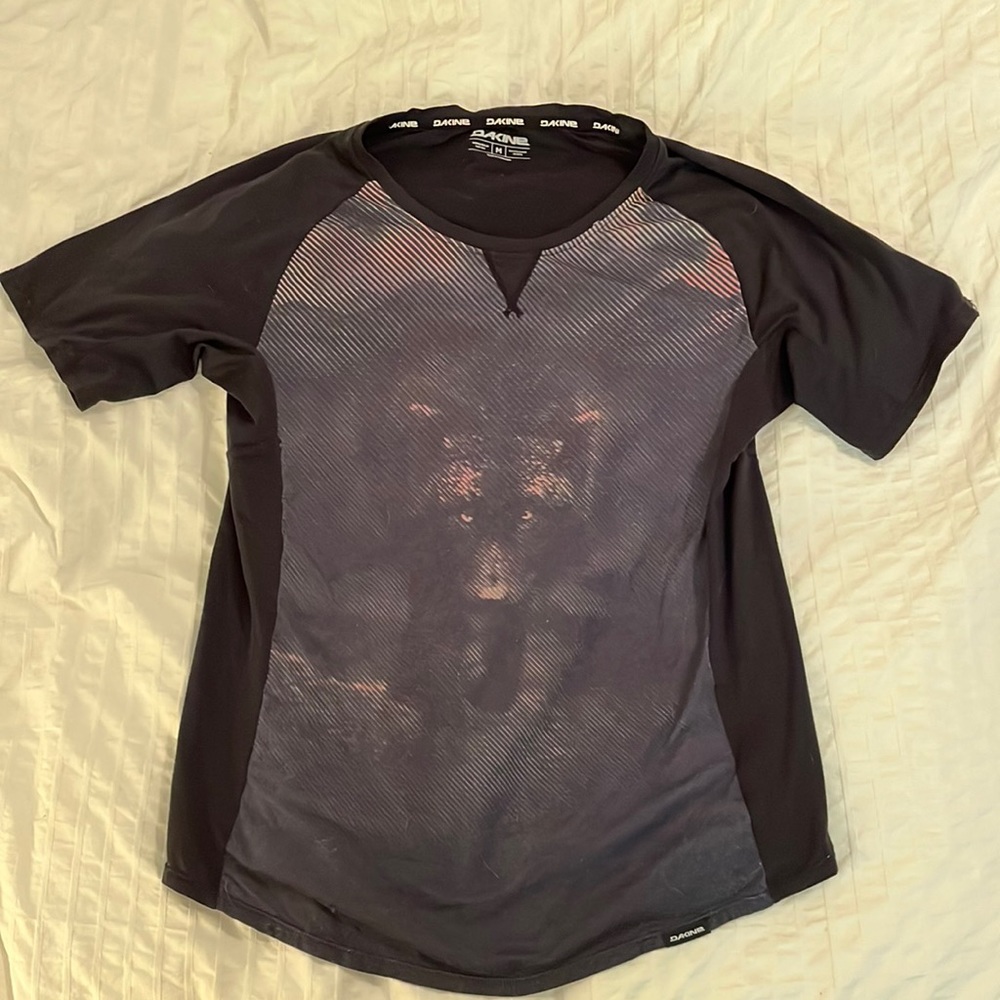 Sz M Black Dakine MTB Jersey w/ wolf graphic
